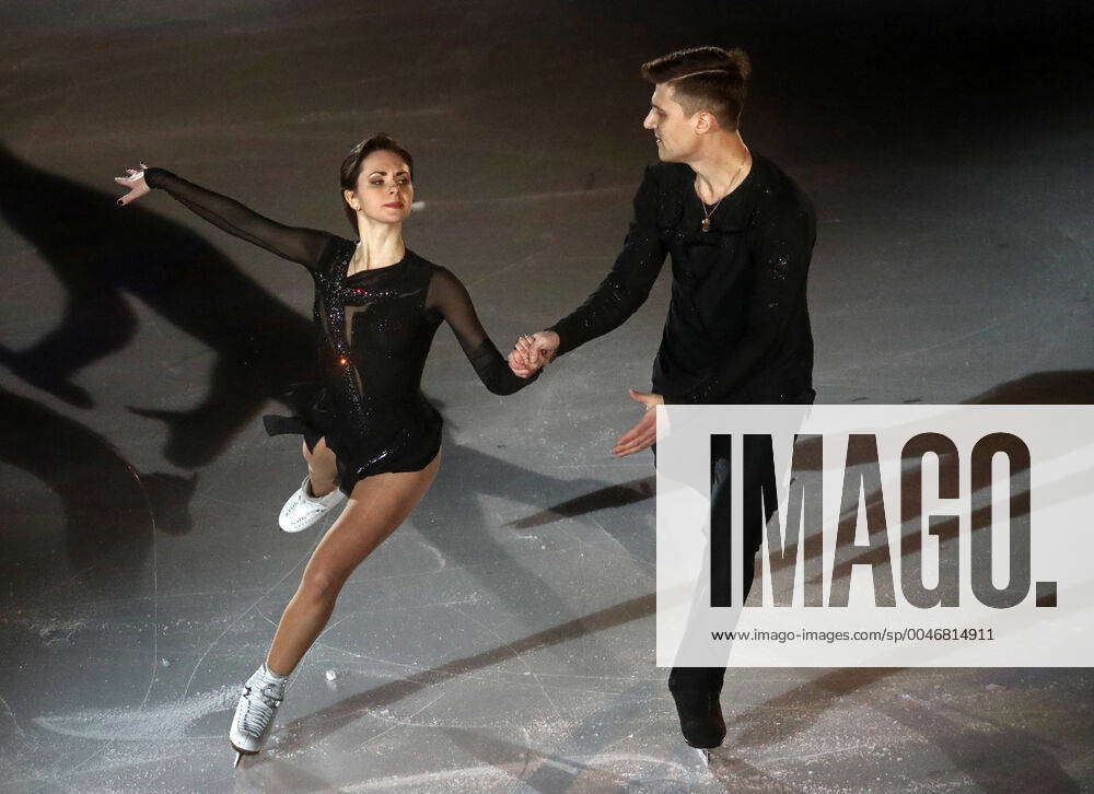 MOSCOW, RUSSIA - FEBRUARY 26, 2020: Figure skaters Natalia Zabiiako ...