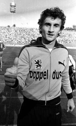 II Bl 81/82 Tsv 1860 Munich - Black Freiburg, 17.04.1982, Rudi Völler