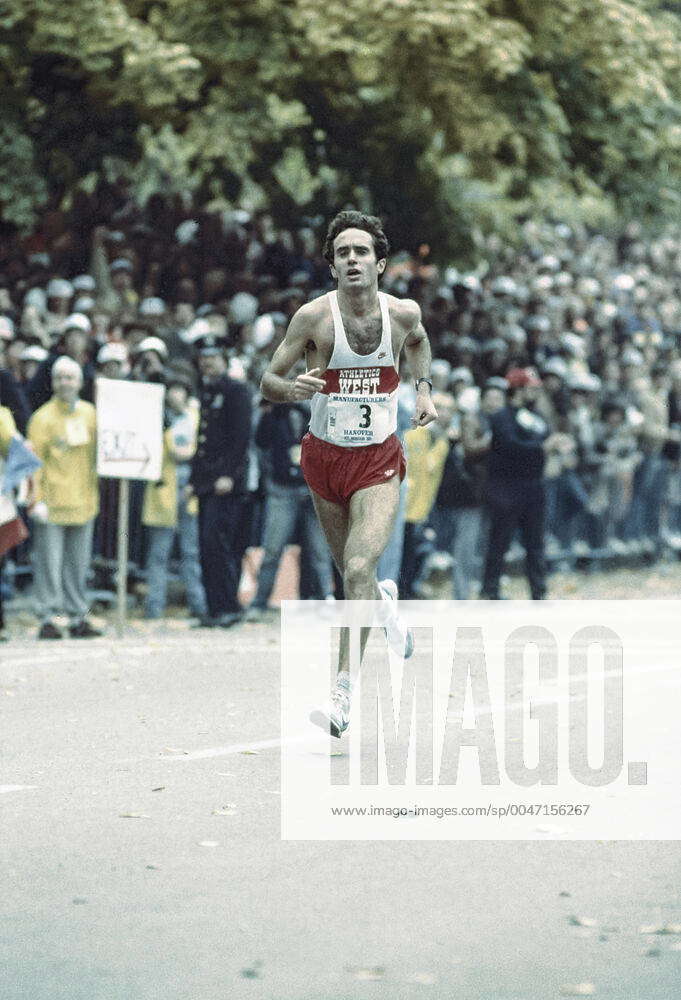 NYC Marathon 1981 Alberto Salazar (USA) 3 winner competing in the 1981 ...