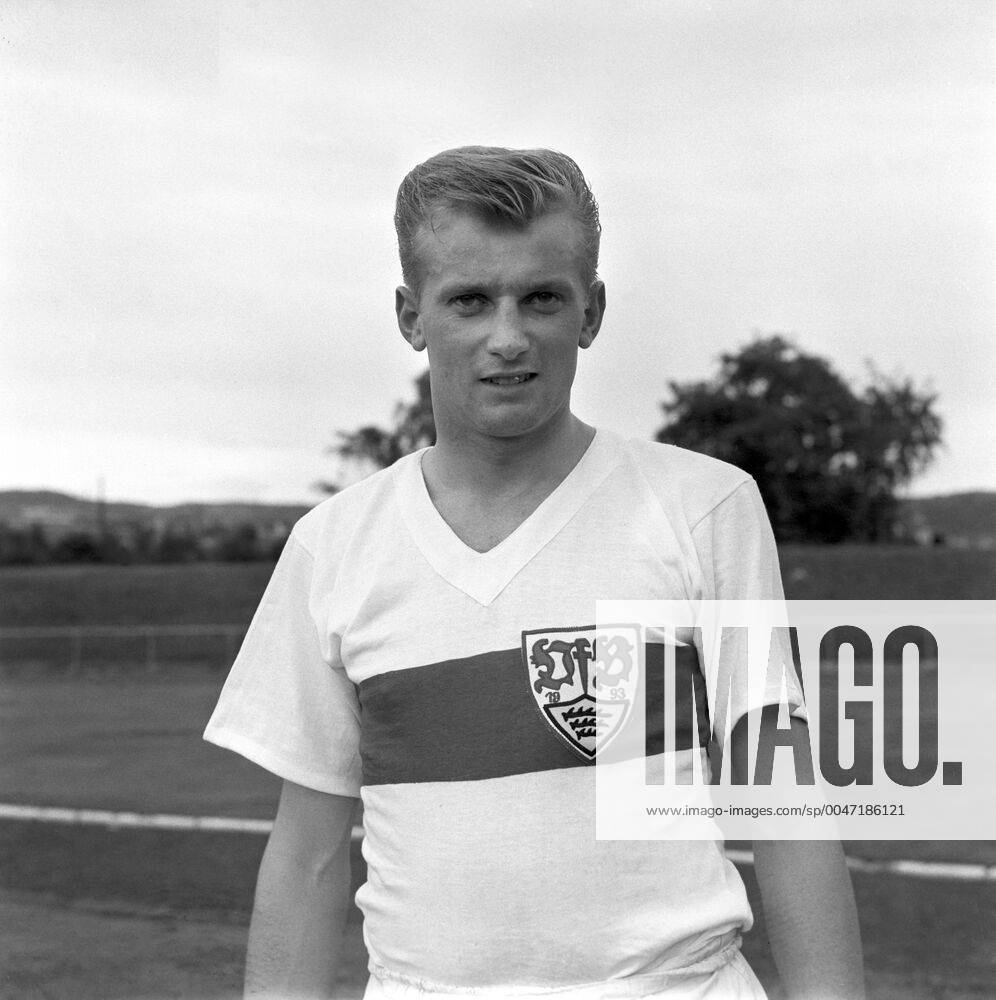 Stuttgart VfB Stuttgart Portrait of VfB player Friedrich Zipperer in ...