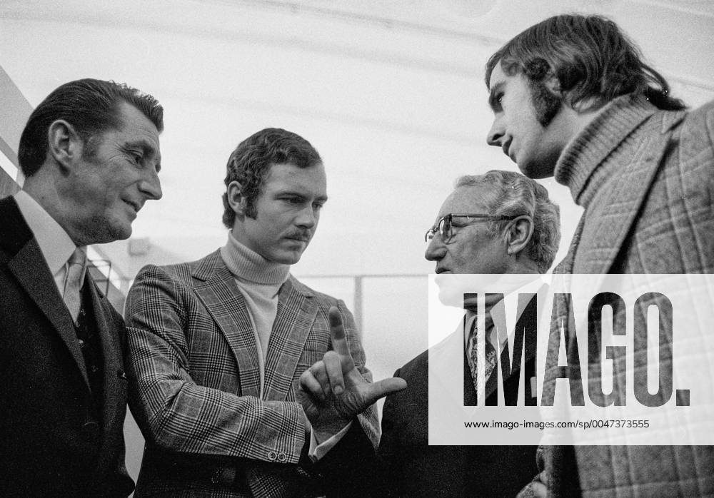 ISPO Munchen 21.02.1971 v.l. Fritz Walter Franz Beckenbauer Adi Dassler Gerd