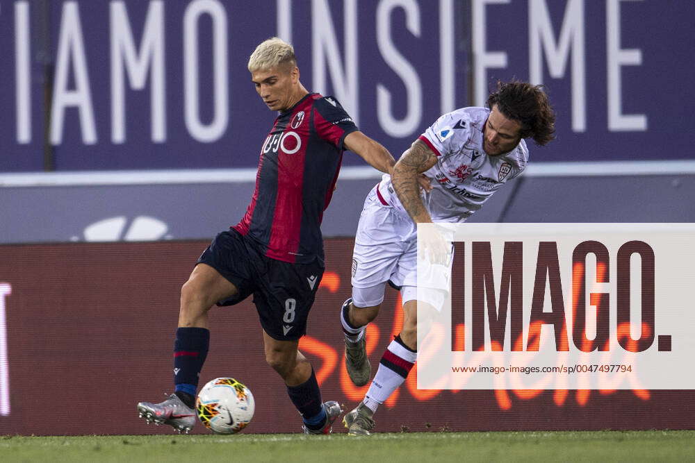 Nahitan Nandez of Cagliari looks on during the Serie A match