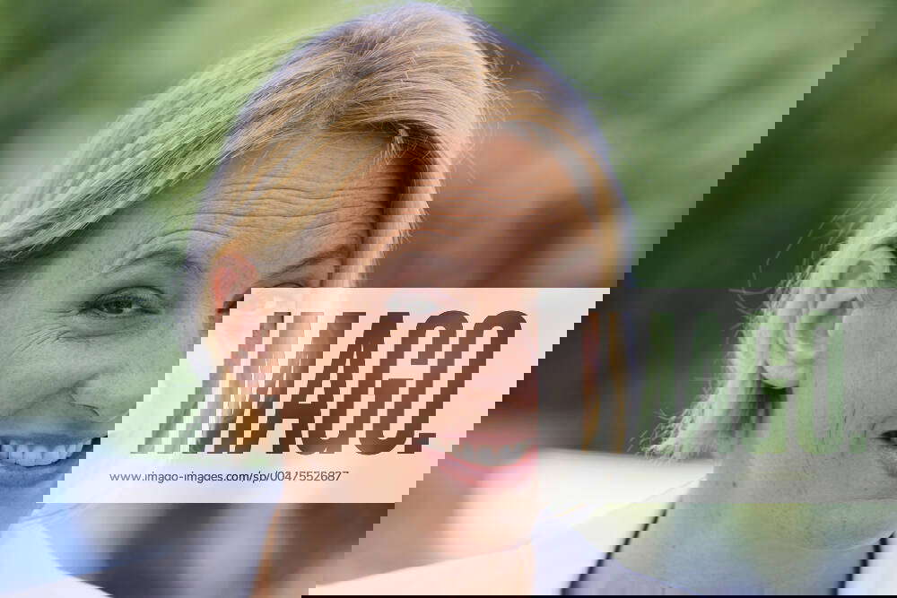 GUNDEL Okka WDR 3 Moderatorin Tennis Duesseldorf 2012 WDR Moderatorin Okka Gundel am 26.Mai 2012 in