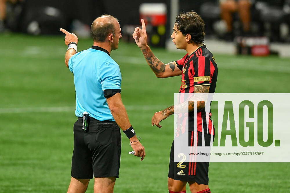 Atlanta Ga Ð August 22 Atlanta United Defender Franco Escobar 2 Argues With The Referee During 4267