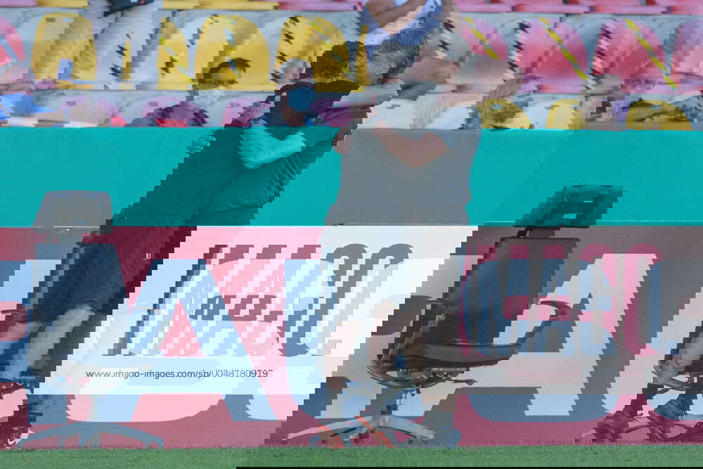 13.09.2020, xfux, Fussball DFB Pokal 1.Runde, SV Elversberg FC St.Pauli, emspor, v.l. Co Trainer R