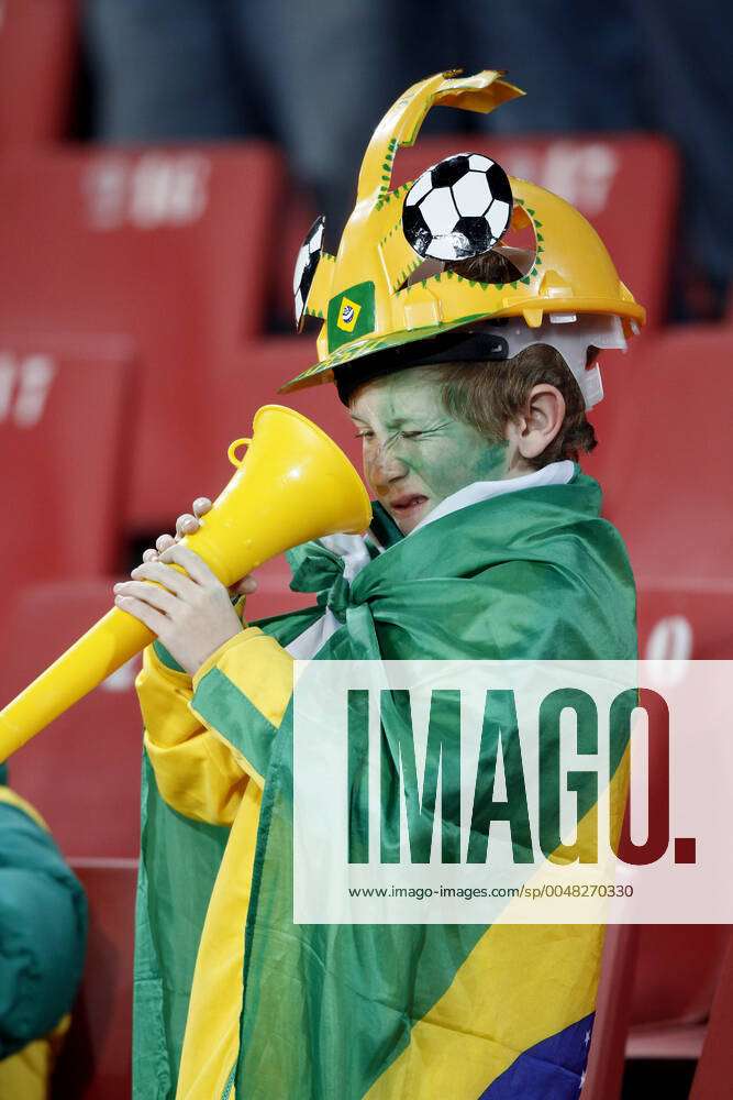 One Confused Kid With Vuvuzela Brazil V Chile Brazil V Chile, FIFA World  Cup, WM
