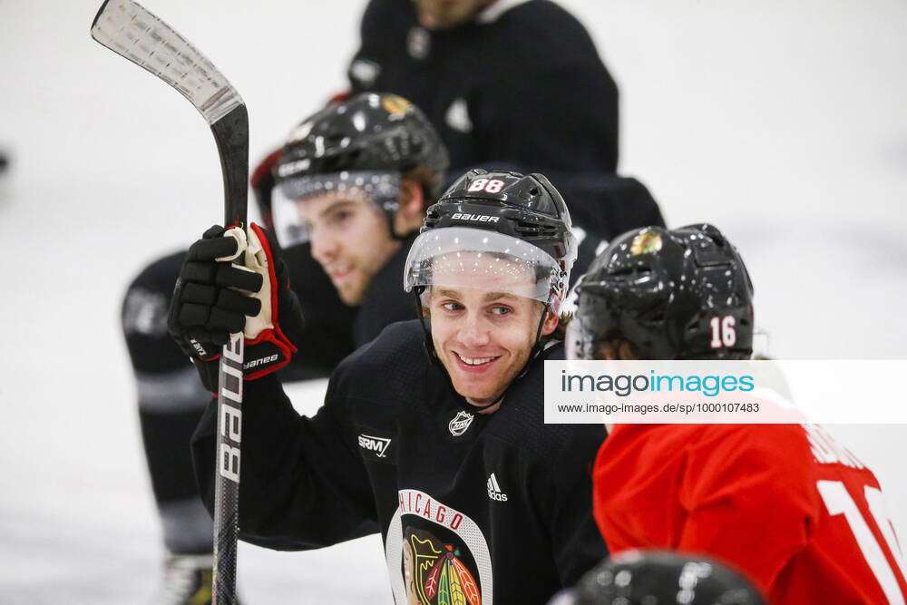 January 4, 2021, Chicago, IL, USA Chicago Blackhawks right wing