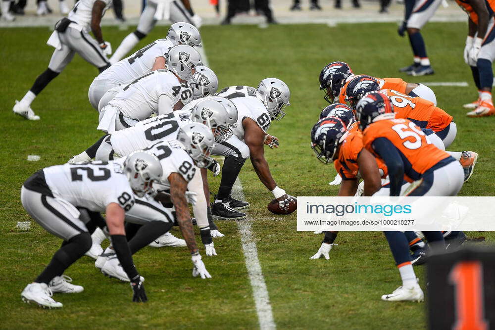 DENVER, CO - JANUARY 03: Las Vegas Raiders quarterback Derek Carr (4 ...