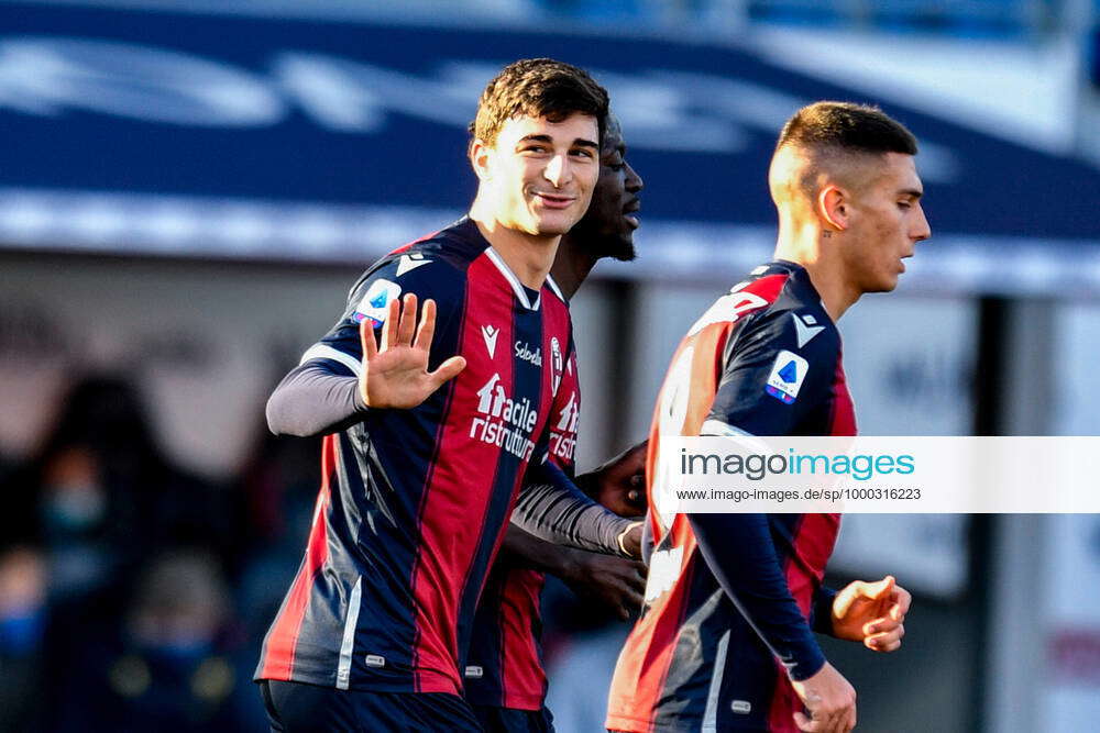 Bologna Fc Vs Hellas Verona Imagem Editorial - Imagem de grande