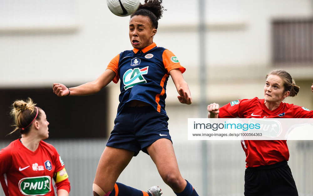 Ines Belloumou ( 3 - Montpellier ) - FOOTBALL : Issy vs Montpelllier ...