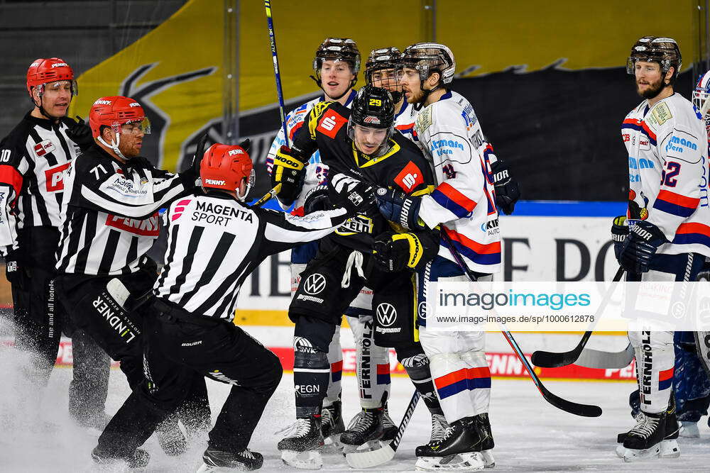 Niklas Postel 29, Krefeld Penguins Yannick Proske 71, Iserlohn Roosters ...