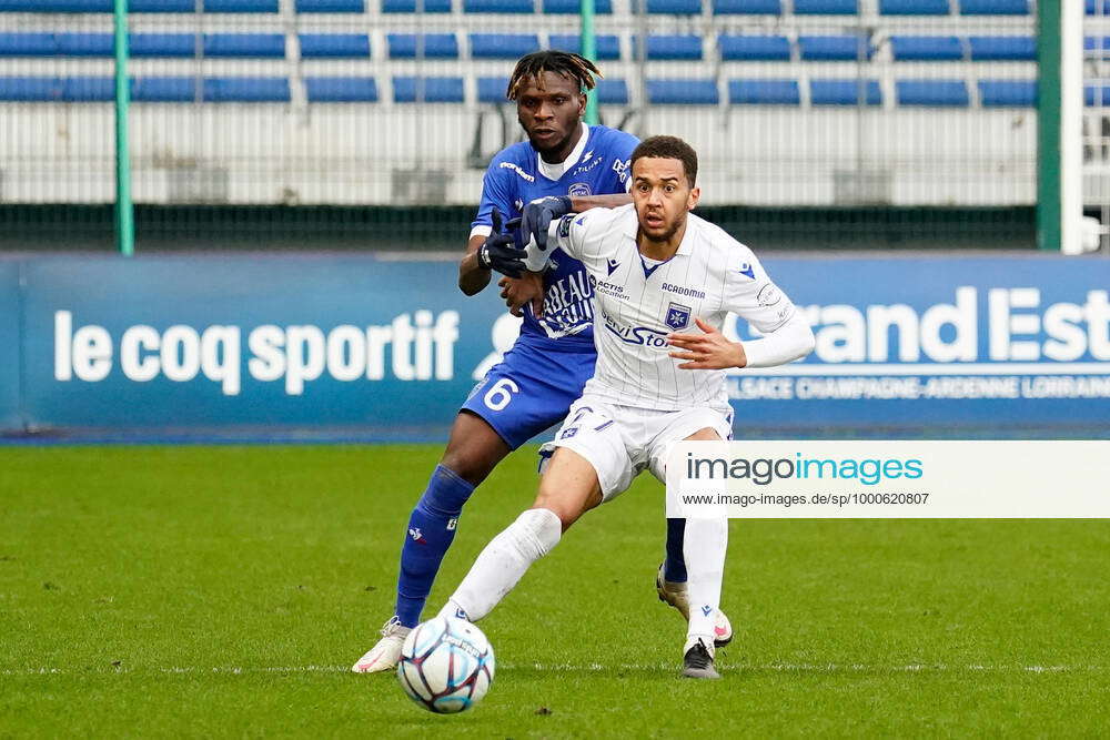 06 Rominigue KOUAME (troy) - 27 Axel NGANDO (aux) FOOTBALL : Troyes vs ...