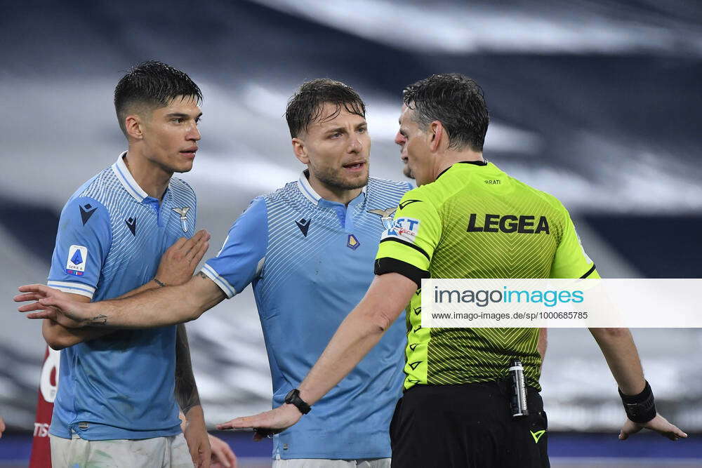 Ciro Immobile and Joaquin Correa of SS Lazio complain with referee