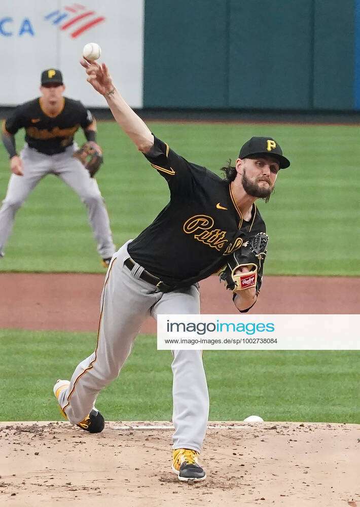Pittsburgh Pirates starting pitcher JT Brubaker delivers a pitch