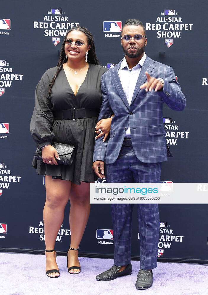 Baltimore Orioles Cedric Mullins poses with his wife during the MLB,  Baseball Herren, USA All-Star