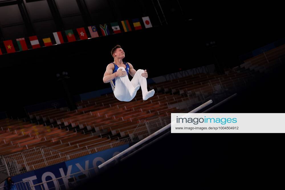 Ukraininan Illia Kovtun Performs His Parallel Bars Routine During Men S All Around Final During Toky