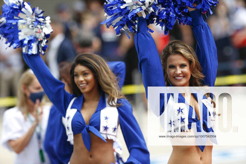 Dallas Cowboys Cheerleaders, SI.com