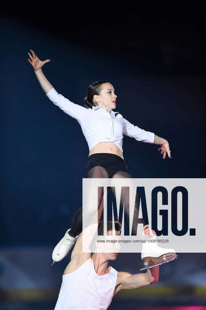 Iuliia ARTEMEVA & Mikhail NAZARYCHEV (Russia), during the Exhibition