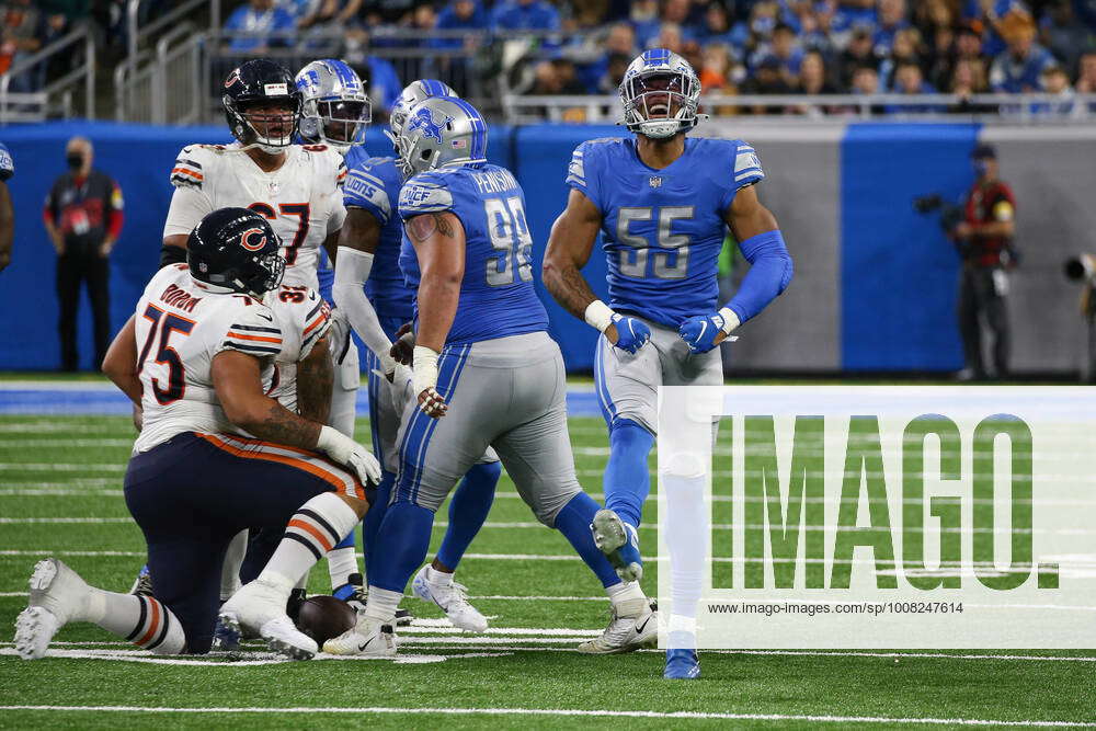 Detroit Lions linebacker Derrick Barnes (55) celebrates after