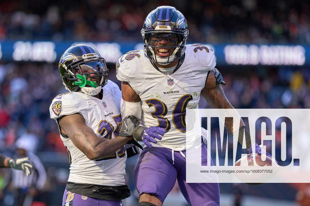 Baltimore ravens safety chuck clark 36 hi-res stock photography