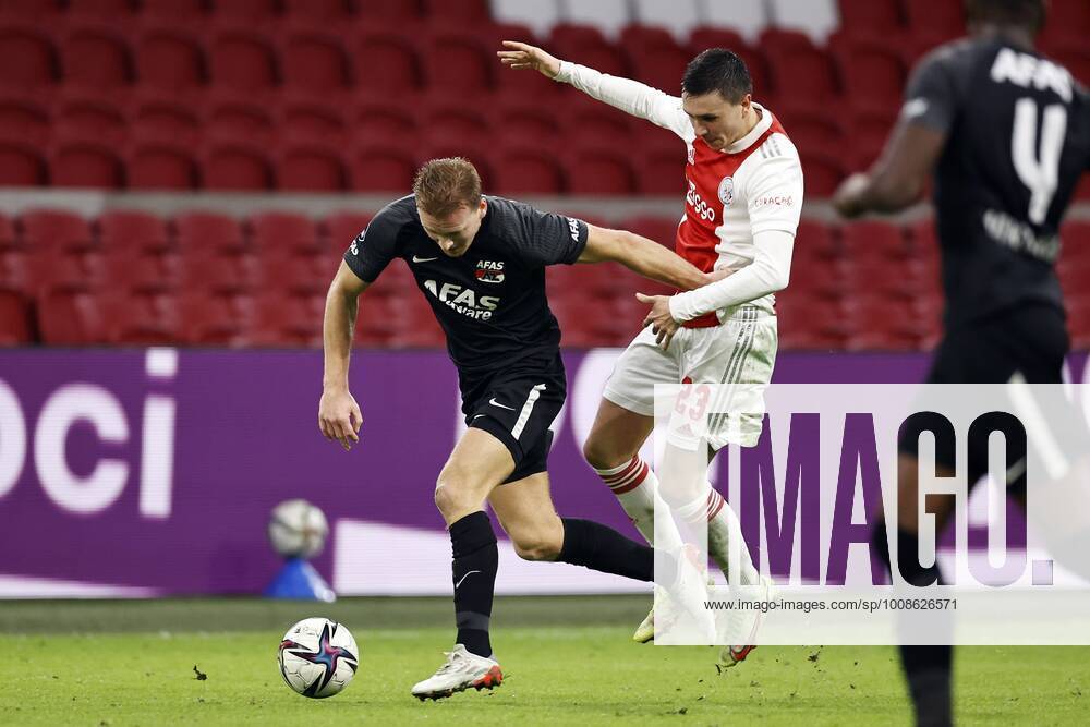 AMSTERDAM lr Dani de Wit of AZ Alkmaar, Steven Berghuis of Ajax during ...