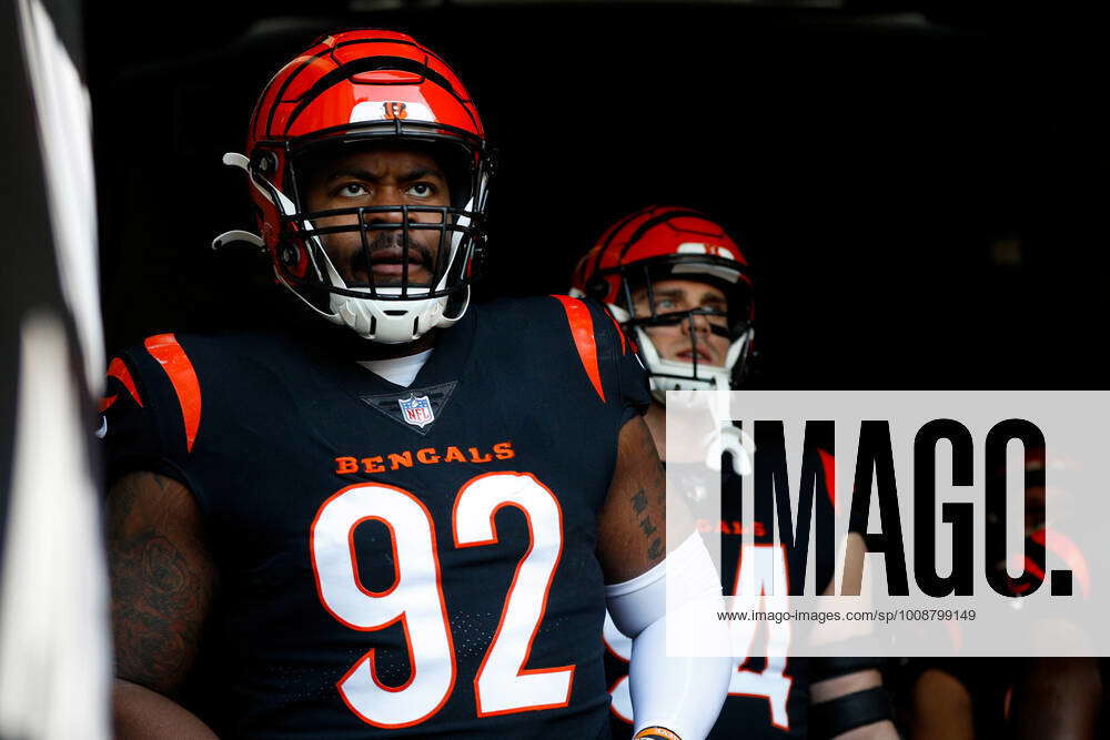 CINCINNATI, OH - DECEMBER 12: Cincinnati Bengals defensive end B.J. Hill (92)  before the game agains