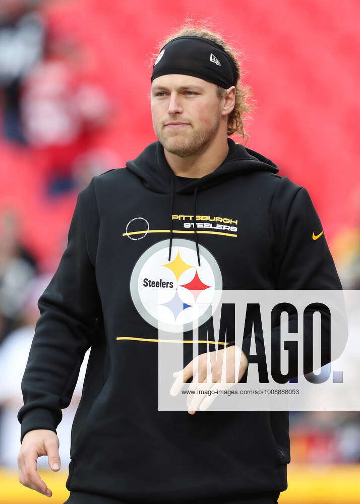 Pittsburgh Steelers linebacker Derrek Tuszka (48) plays in an NFL football  game against the Chicago Bears, Monday, Nov. 8, 2021, in Pittsburgh. (AP  Photo/Gene J. Puskar Stock Photo - Alamy