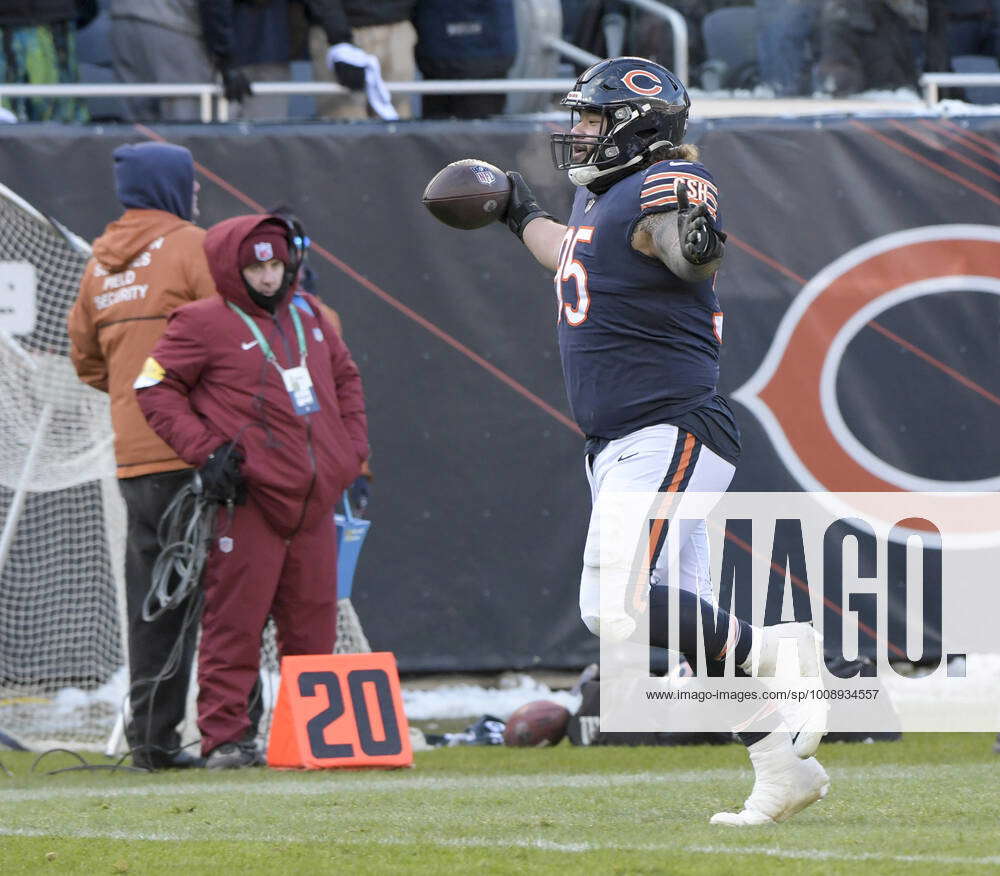 Bears DT Khyiris Tonga Recovers Fumble During Win Over Giants