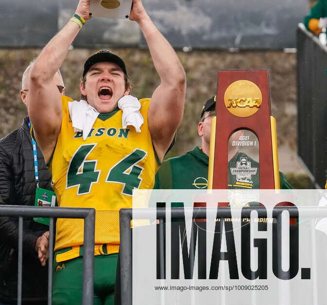 January 8 2022 January 8 2022 Frisco Texas Usa Ndsu Hunter Luepke 44 Raises The Mvp 2545