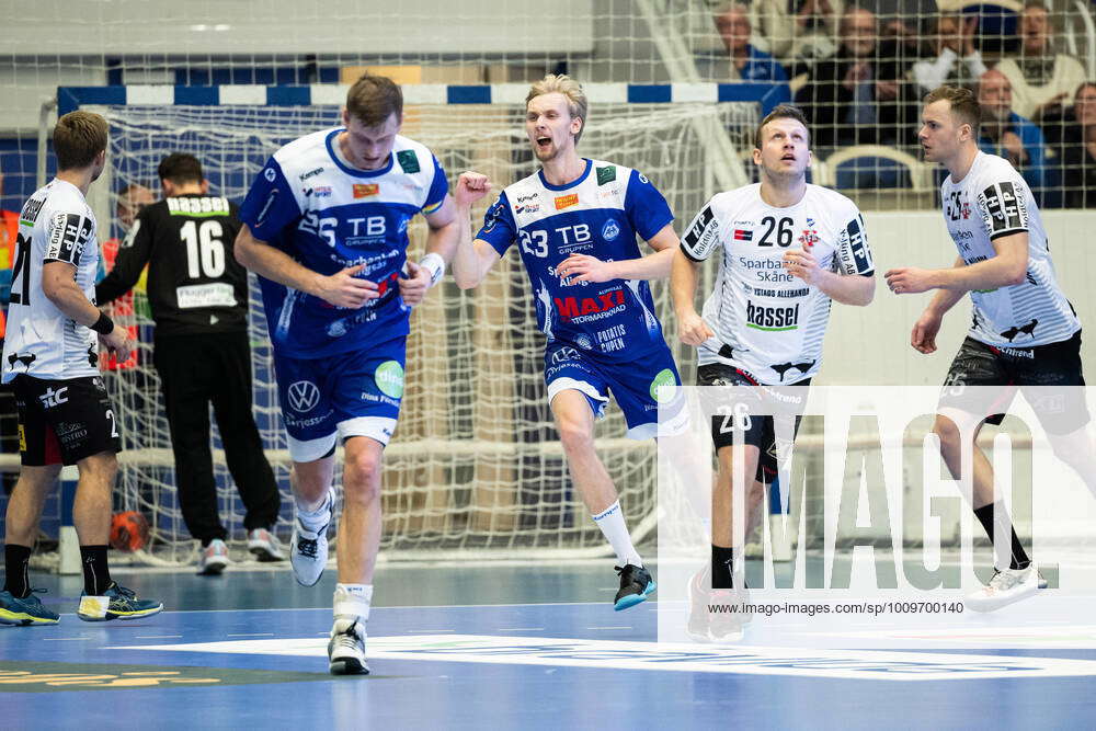 220209 Alingsas Christoffer Thor cheers during the handball match in ...