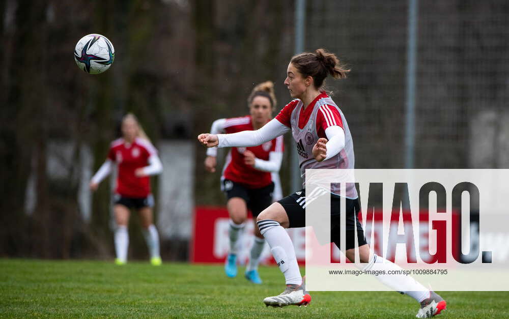 Felicitas Rauch Germany on the ball, training football women national ...