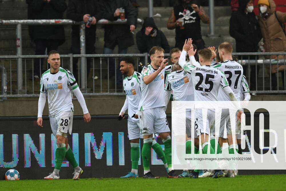 GER 2 FBL, FC St Pauli vs Hannover 96 20 02 2022, GER 2 FBL, FC St Pauli vs Hannover 96 ,DFL GER 2 FBL, FC St Pauli vs Hannover 96 20 02 2022, GER 2 FBL, FC St Pauli vs Hannover 96 ,DFL