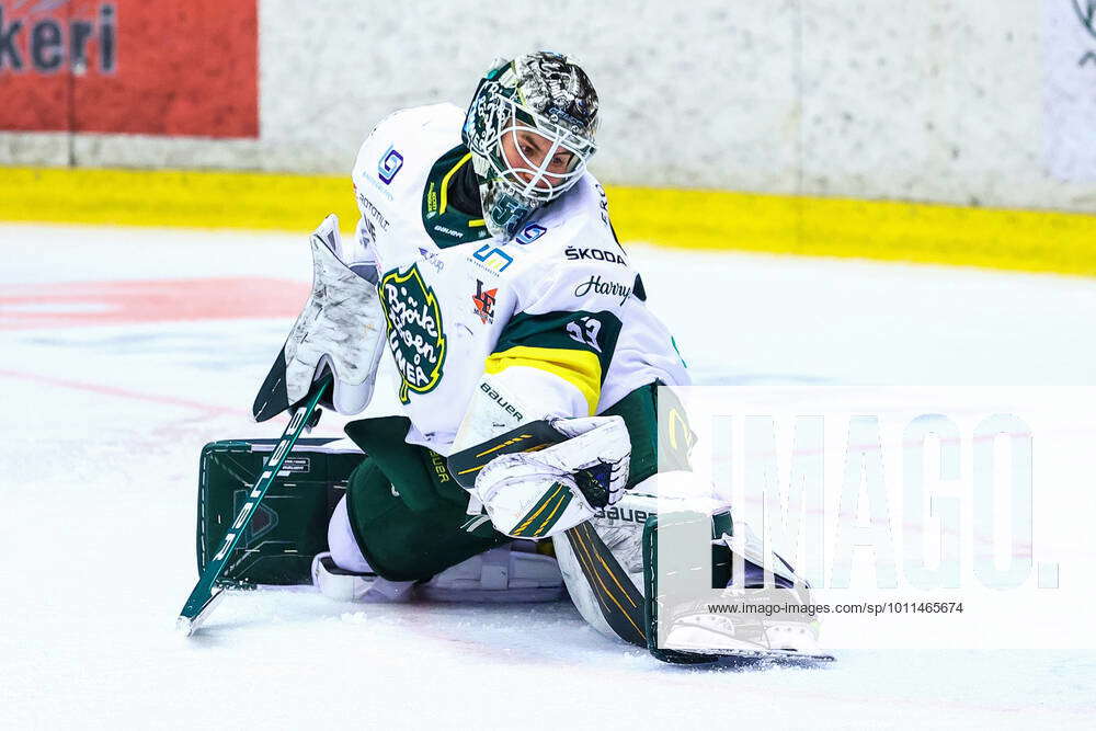 220421 Björklövens goalie Claes Endre with a save during semifinal