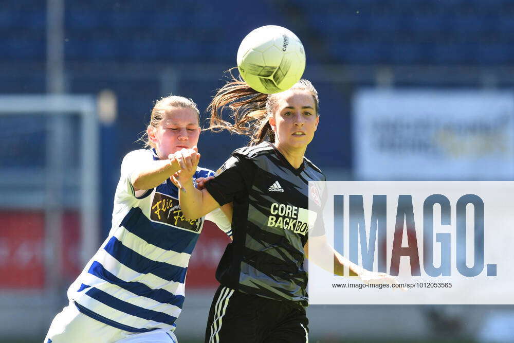 Antonia Halverkamps MSV Duisburg women in duel with Rebekka Salfelder 1 ...