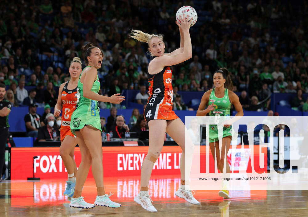 SUPER NETBALL FEVER GIANTS, Maddie Hay of the Giants receives the ball ...