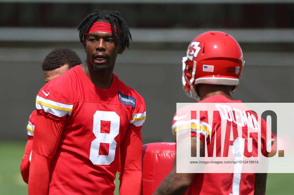 KANSAS CITY, MO - JUNE 02: Kansas City Chiefs wide receiver Justyn Ross (8)  during OTA offseason workouts on June 02, 2022 at the Kansas City Chiefs  Training Facility in Kansas City