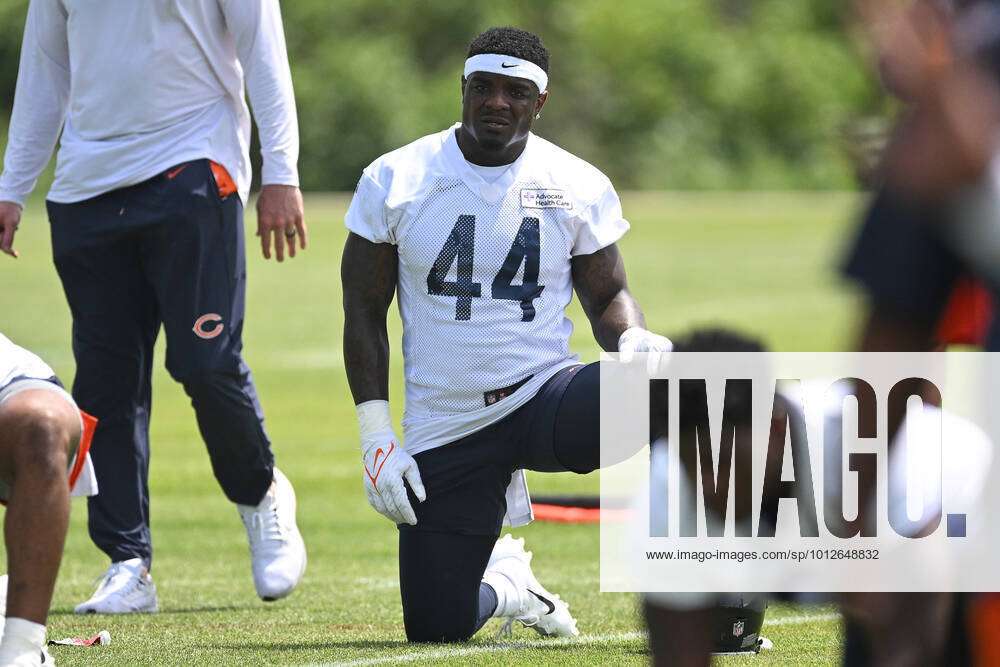 LAKE FOREST, IL - JUNE 15: Chicago Bears linebacker Matthew Adams (44)  warms up during the the