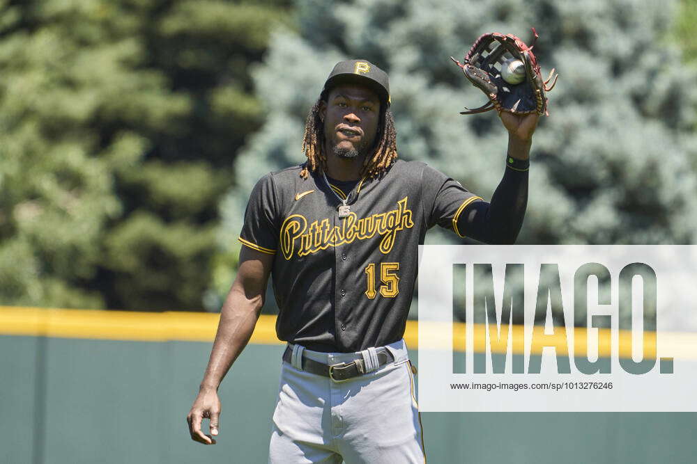 Denver CO, USA. 17th July, 2022. Pittsburgh shortstop Oneil Cruz (15)  warming up before the game with Pittsburgh Pirates and Colorado Rockies  held at Coors Field in Denver Co. David Seelig/Cal Sport