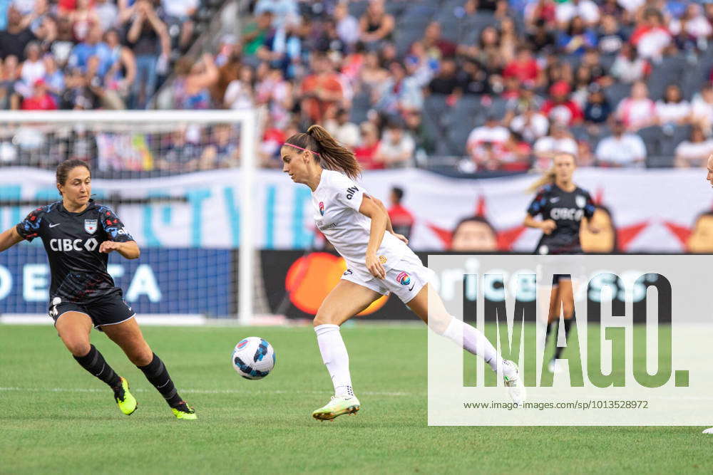 Alex Morgan (13 San Diego Wave FC) in action during the National