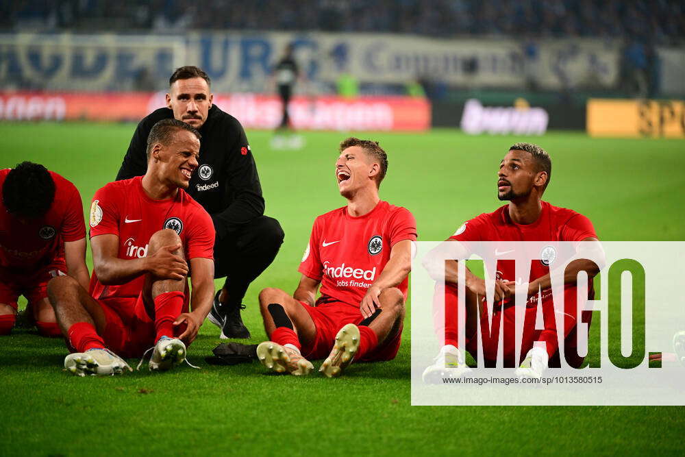 Frankfurter Manschaft Celebrates With The Fans, 1 FC Magdeburg Vs ...