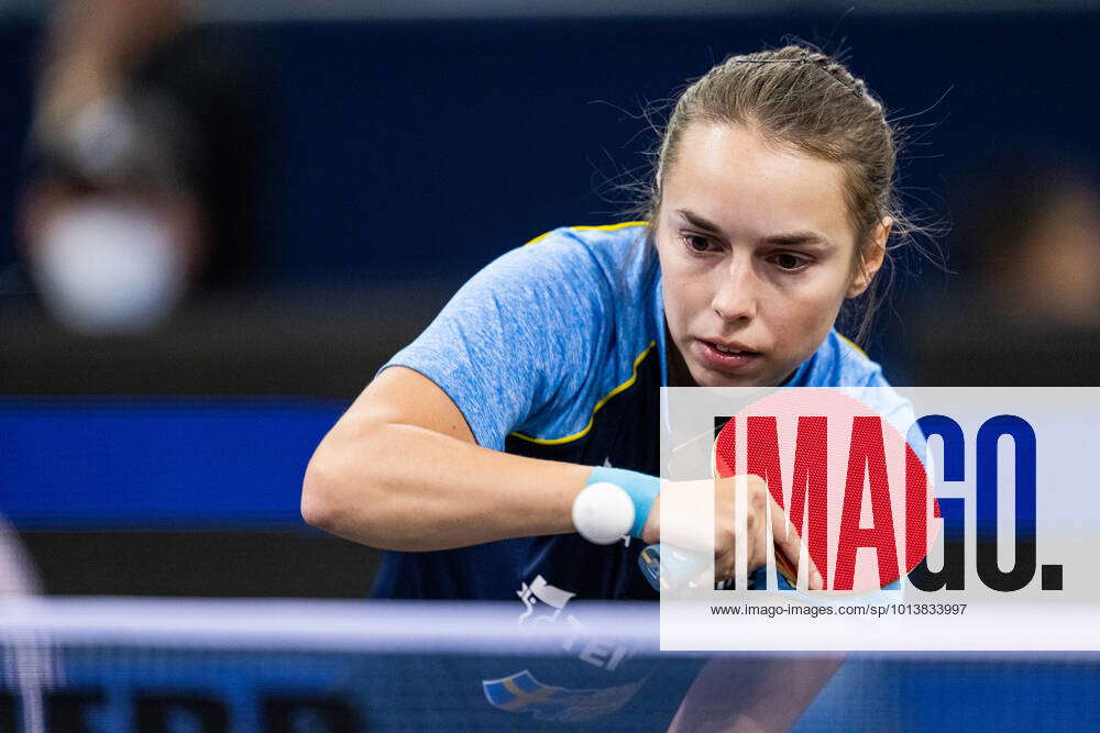 220814 Linda Bergström competes in a mixed doubles round of 32 table