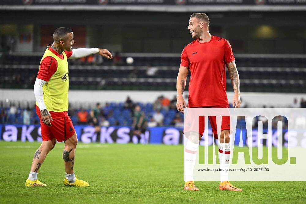 Istanbul Turkey August 18 Alderweireld Toby Defender Of Antwerp Fc Nainggolan Radja