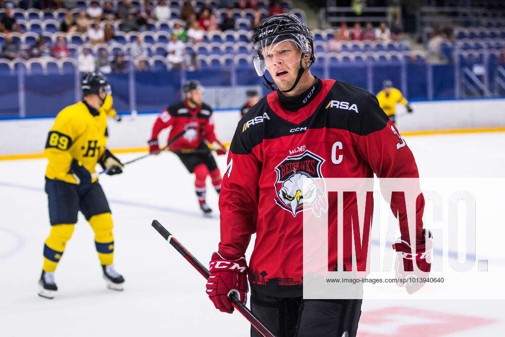 220818 Malmö Redhawks Carl Söderberg During The Training Match In Ice ...