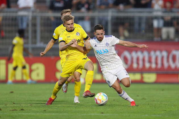 Regionalliga Bayern SV Viktoria Aschaffenburg SpVgg Unterhaching 14 10 ...