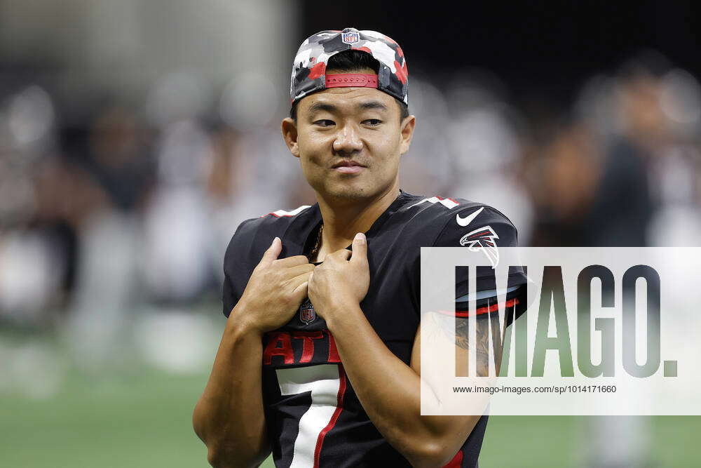 Falcons extend Younghoe Koo 