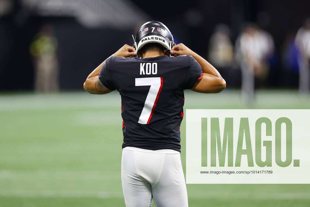 ATLANTA, GA - AUGUST 27: Atlanta Falcons place kicker Younghoe Koo (7)  enters the game to kick