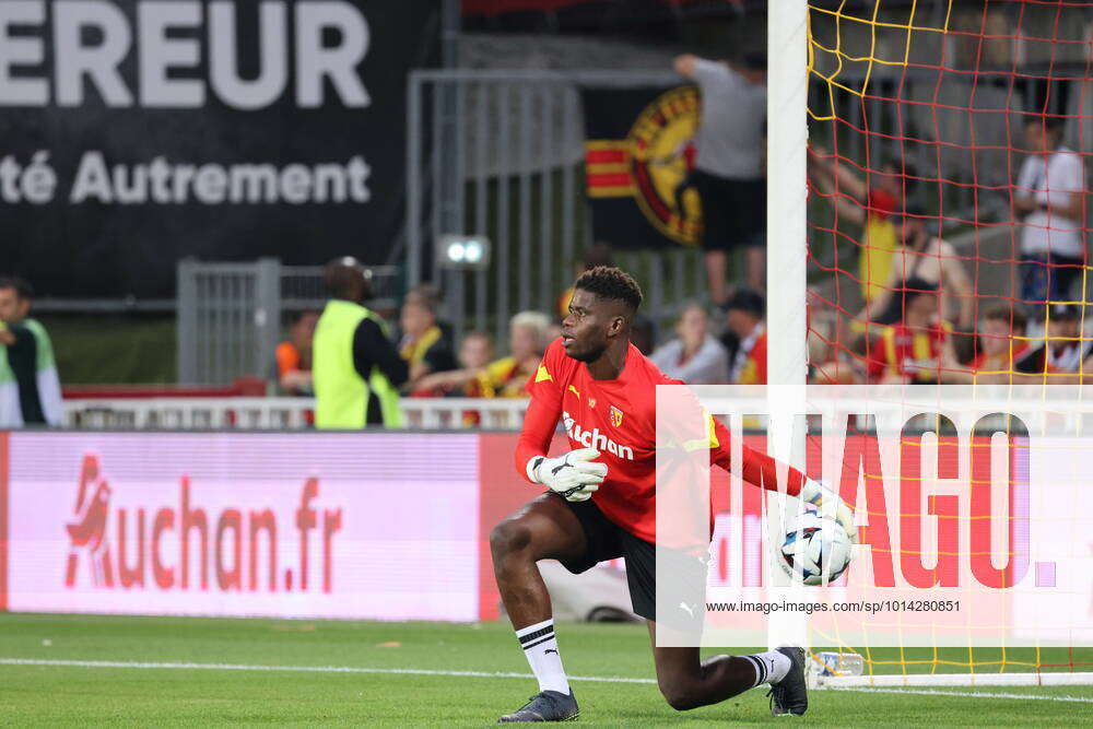 Brice Samba Lens Lors Du Match Rc Lens Lorient Stade Bollaert