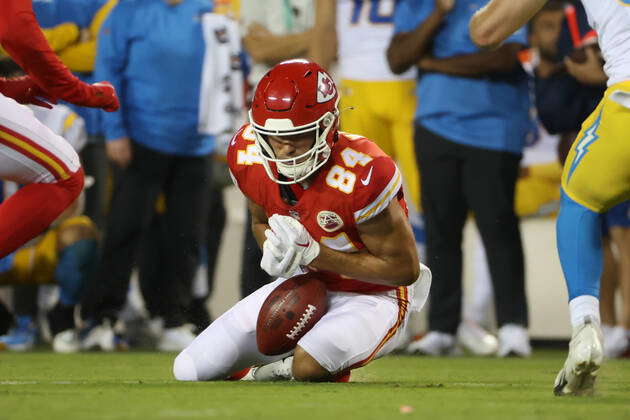 KANSAS CITY, MO - AUGUST 20: Kansas City Chiefs wide receiver Justin Watson  (84) runs up field against the Washington Commanders on August 20th, 2022  at GEHA field at Arrowhead Stadium in