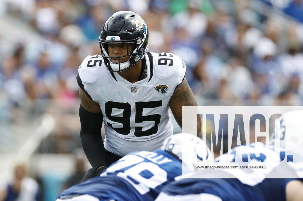 JACKSONVILLE, FL - SEPTEMBER 18: Jacksonville Jaguars defensive end Roy  Robertson-Harris (95) during