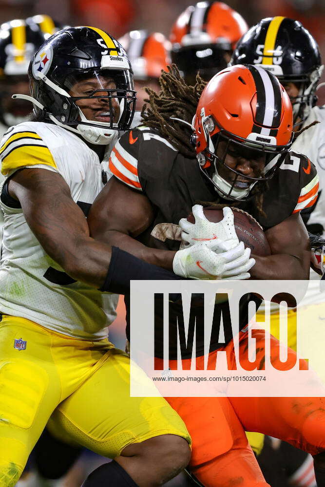 CLEVELAND, OH - SEPTEMBER 22: Pittsburgh Steelers linebacker Devin Bush (55)  tackles Cleveland Brown